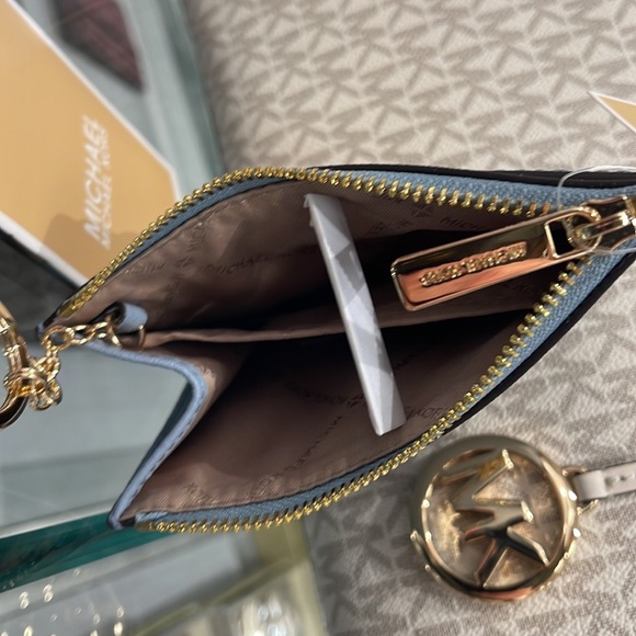 MICHAEL KORS SMALL TOP ZIP COINPOUCH WITH ID CARD CASE WALLET 
PALE BLUE 
NWT - Picture 7 of 16